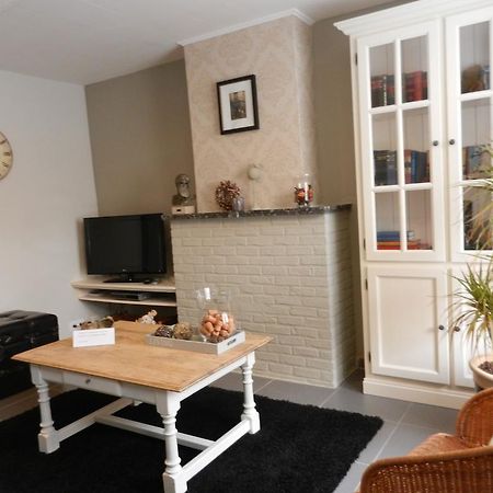 Holiday Home Juliette โปเปอริงเงอ ภายนอก รูปภาพ